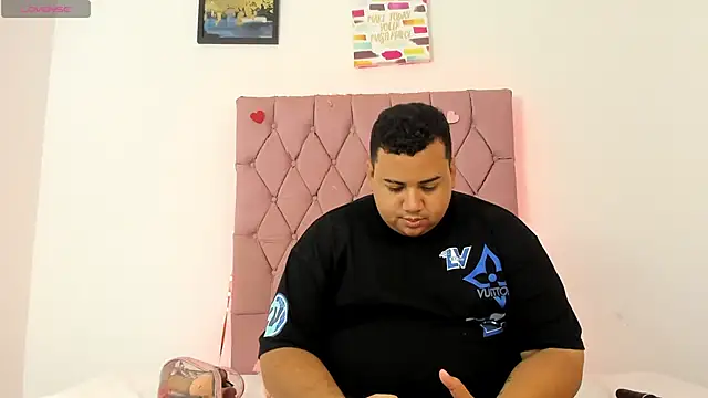 MICHAEL AND SHARON online show from 10/25/25, 04:20