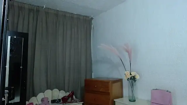 EngelCristaly online show from 09/29/25, 03:22