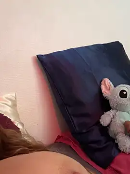 lola  med online show from 09/13/25, 02:17