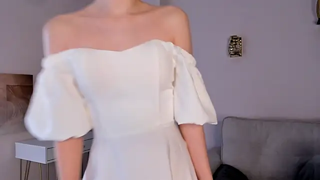 SunnivaCovil online show from 02/26/25, 02:03