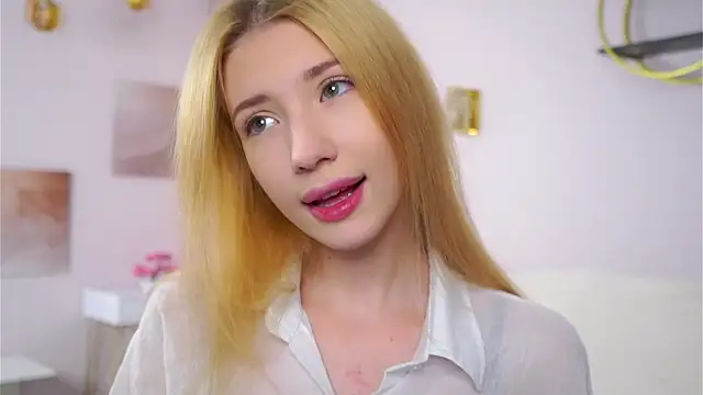 SunnivaCovil online show from 02/10/26, 02:43