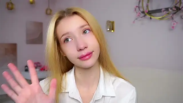 SunnivaCovil online show from 02/28/26, 02:51