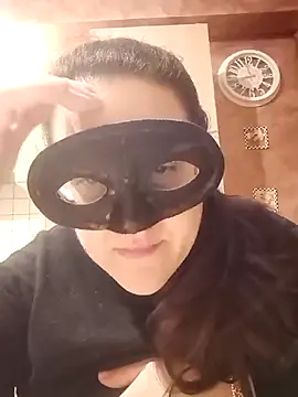 Snapshot of Dolcecurvy chatting on 03/07/25, 10:43 Dolcecurvy online show from 03/07/25, 10:43