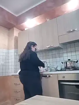 Snapshot of Dolcecurvy chatting on 03/13/25, 02:01 Dolcecurvy online show from 03/13/25, 02:01