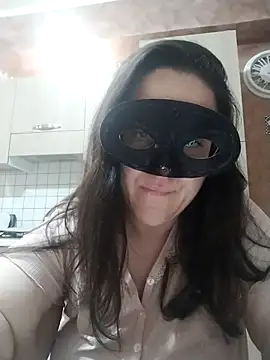 Snapshot of Dolcecurvy chatting on 10/21/25, 10:10 Dolcecurvy online show from 10/21/25, 10:10