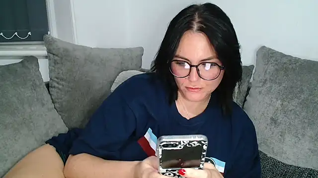 Xx Mia R xX online show from 09/17/25, 11:50