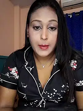 hotlovr online show from 03/04/25, 10:16