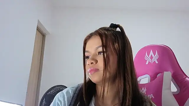 sophia ramirez12 online show from 06/25/26, 02:22