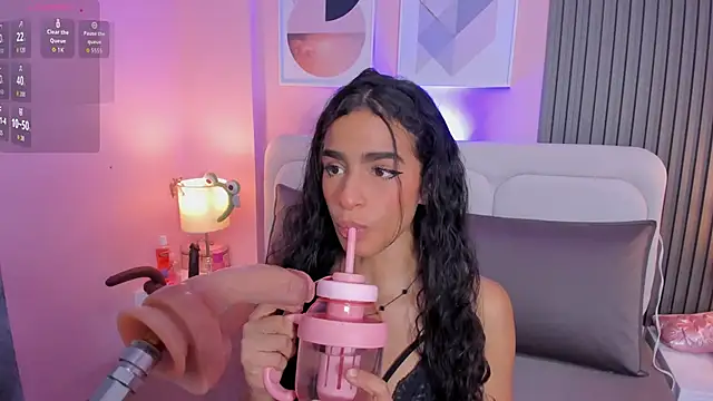 honey sofii  online show from 09/28/25, 12:43