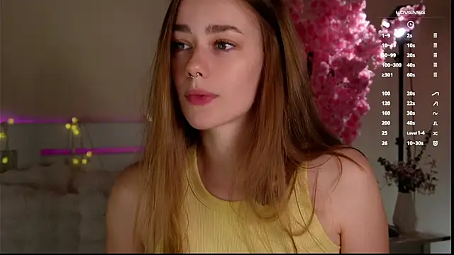 EmilaMills online show from 04/25/26, 01:14