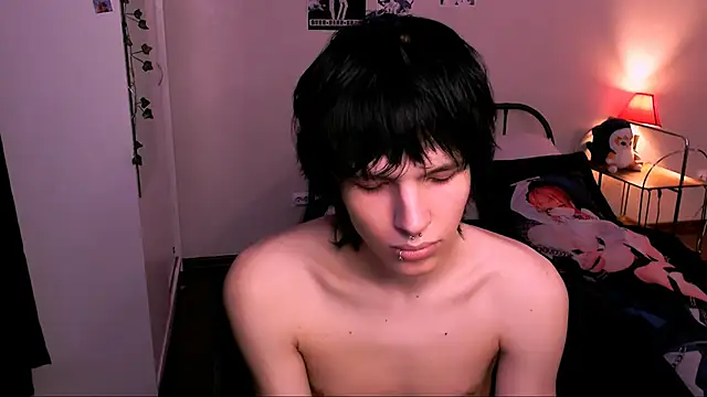 Snapshot of timi-moon chatting on 10/29/25, 09:16 timi-moon online show from 10/29/25, 09:16