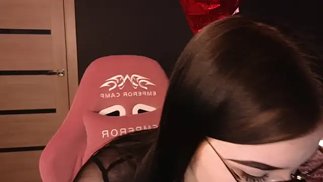 Snapshot of milliedoll chatting on 03/13/25, 08:04 milliedoll online show from 03/13/25, 08:04