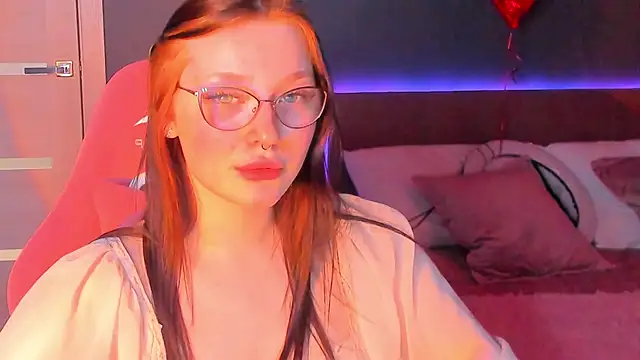 Snapshot of milliedoll chatting on 03/23/25, 08:26 milliedoll online show from 03/23/25, 08:26