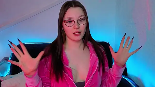 Snapshot of milliedoll chatting on 10/06/25, 07:17 milliedoll online show from 10/06/25, 07:17