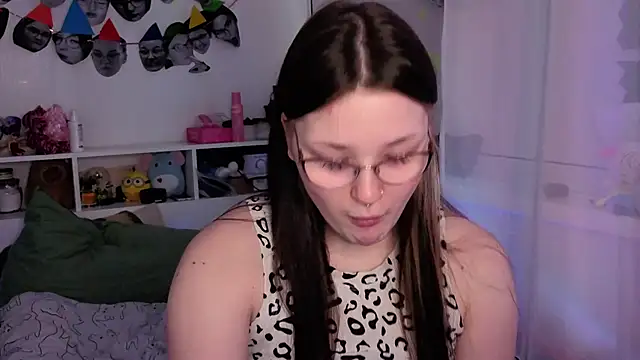 Snapshot of milliedoll chatting on 11/27/25, 06:26 milliedoll online show from 11/27/25, 06:26