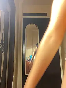 Snapshot of isha_sassy chatting on 03/01/25, 06:11 isha sassy online show from 03/01/25, 06:11