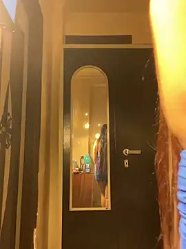 Snapshot of isha_sassy chatting on 03/01/25, 09:59 isha sassy online show from 03/01/25, 09:59