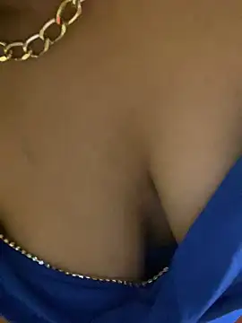 Snapshot of isha_sassy chatting on 03/11/25, 06:19 isha sassy online show from 03/11/25, 06:19