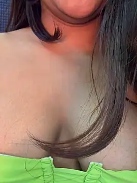 Snapshot of isha_sassy chatting on 11/25/25, 07:03 isha sassy online show from 11/25/25, 07:03