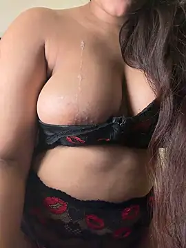 Snapshot of isha_sassy chatting on 03/29/26, 06:41 isha sassy online show from 03/29/26, 06:41