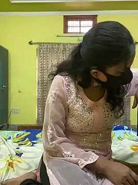 Snapshot of Mahi-Rahul chatting on 03/12/25, 06:18 Mahi-Rahul online show from 03/12/25, 06:18