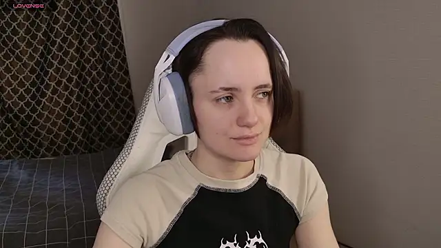 Luna Loveee online show from 02/20/26, 04:53