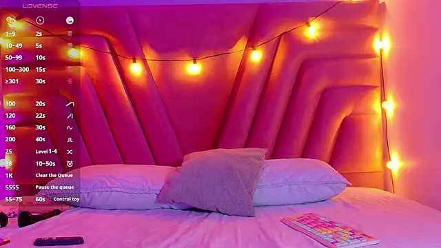 innocenthazel online show from 09/17/25, 03:08