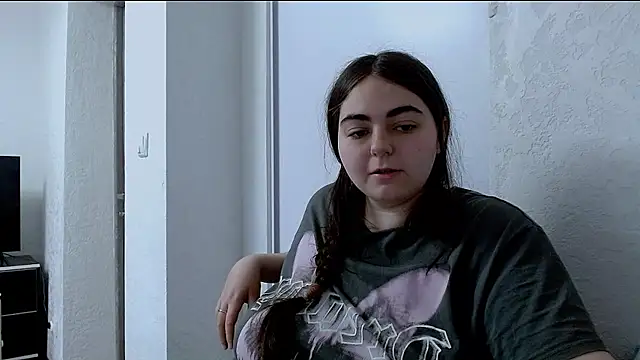 kitsune 8 online show from 04/10/26, 06:07