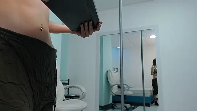 Snapshot of Sunshine_gh1 chatting on 03/15/25, 12:13 Sunshine gh1 online show from 03/15/25, 12:13