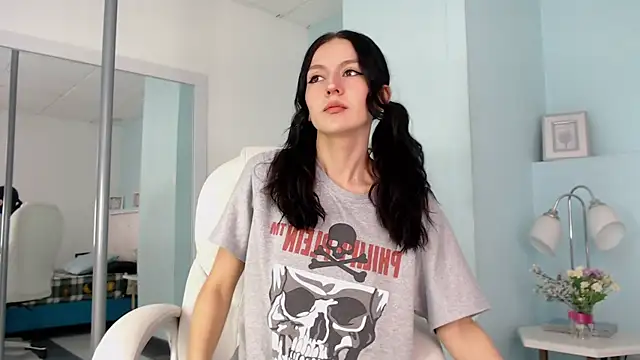 Snapshot of Sunshine_gh1 chatting on 04/07/26, 11:54 Sunshine gh1 online show from 04/07/26, 11:54