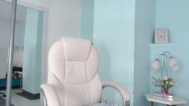 Snapshot of Sunshine_gh1 chatting on 04/08/26, 11:32 Sunshine gh1 online show from 04/08/26, 11:32