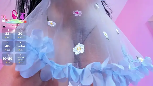 Snapshot of SOPHIATRISTA chatting on 12/15/25, 12:42 SOPHIATRISTA online show from 12/15/25, 12:42