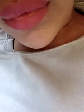 Sexlove1xo online show from 03/04/25, 04:30