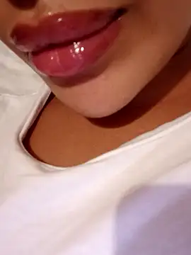 Sexlove1xo online show from 09/27/25, 02:33