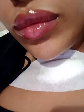 Sexlove1xo online show from 10/25/25, 01:40