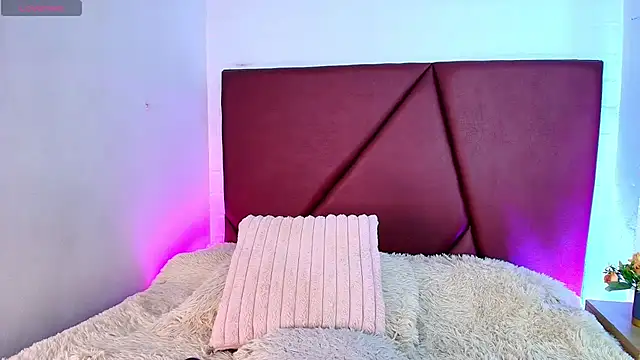 Lexi Howard  online show from 07/07/26, 07:23