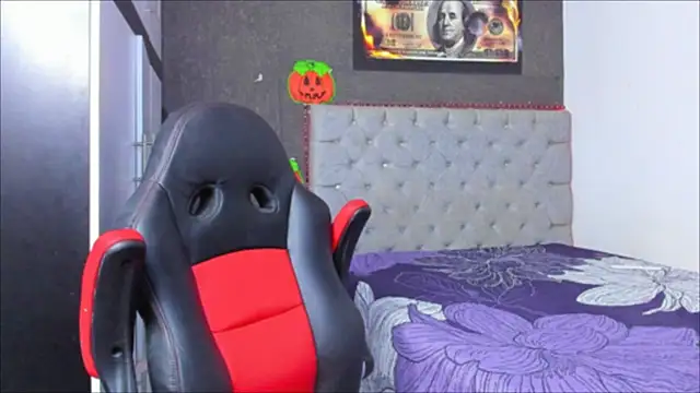 luigi hot  online show from 10/22/25, 03:07