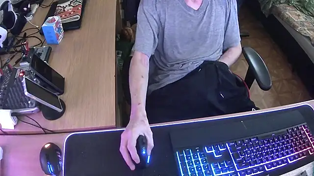 Snapshot of DerGeileLoveboy chatting on 09/29/25, 06:29 DerGeileLoveboy online show from 09/29/25, 06:29