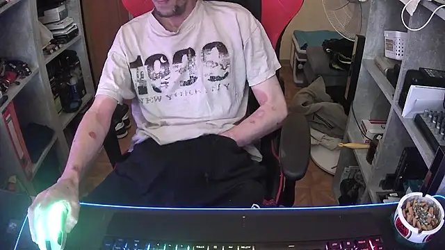 DerGeileLoveboy online show from 06/08/26, 07:42