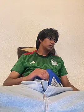 Erickhotddjots online show from 06/19/26, 03:38