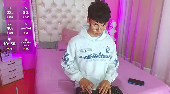 callum 77 online show from 03/13/25, 03:44