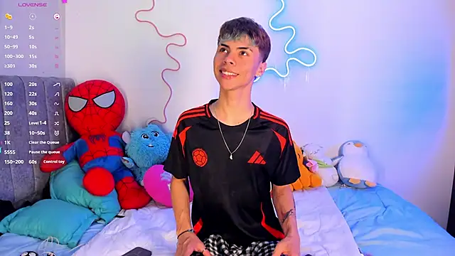 callum 77 online show from 10/08/25, 04:21