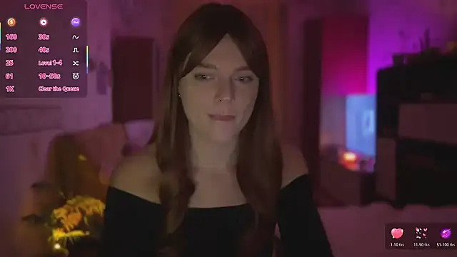 Snapshot of CherryRed_Girl chatting on 11/30/25, 08:35 CherryRed Girl online show from 11/30/25, 08:35