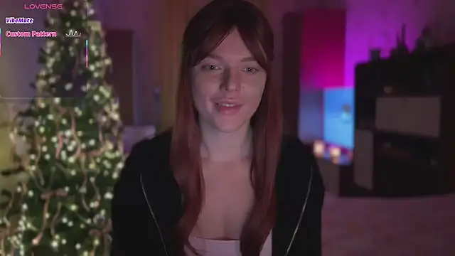 CherryRed Girl online show from 12/20/25, 04:47