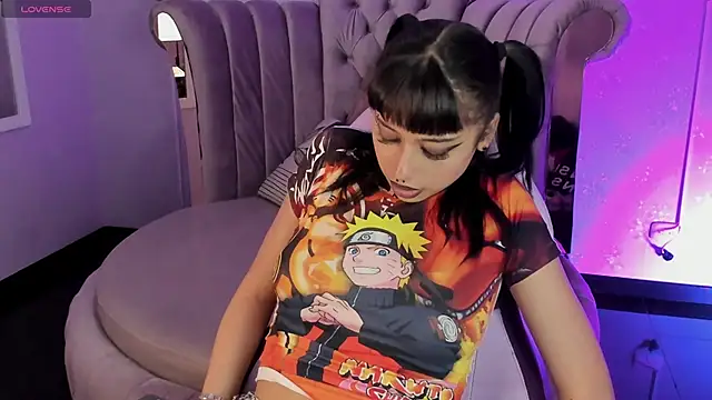 Seren Bleck online show from 03/18/25, 02:15