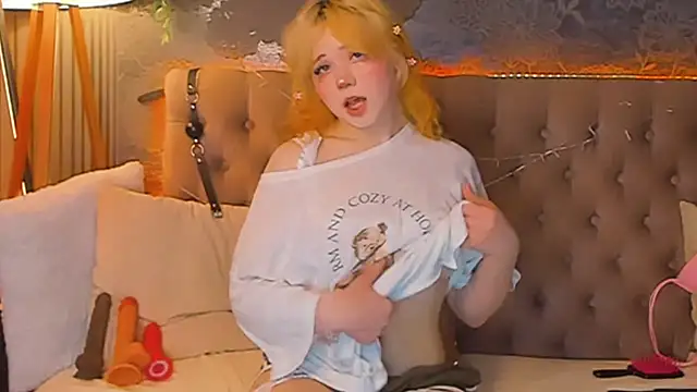 EmilyAngells online show from 04/29/26, 06:50