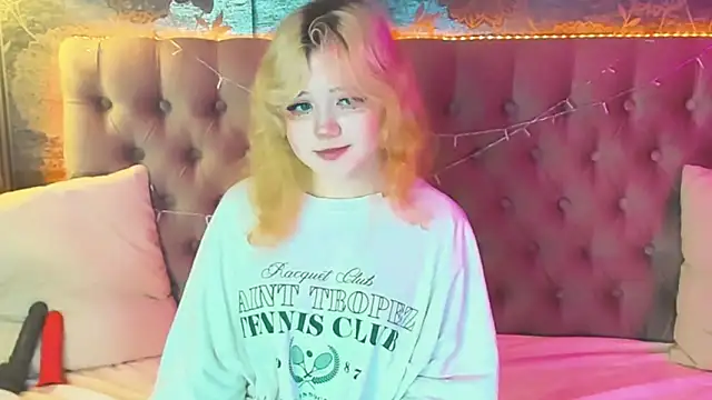 EmilyAngells online show from 05/22/26, 06:09