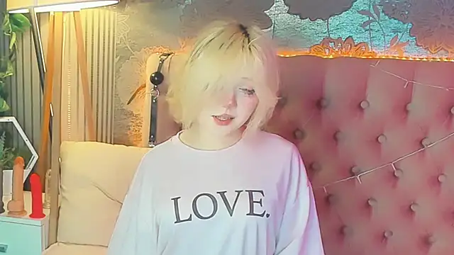 EmilyAngells online show from 07/20/26, 08:50