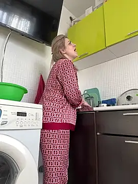 Lusi Luxary online show from 03/17/25, 10:06