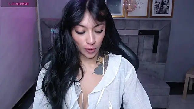 Isabella Collen v online show from 09/11/25, 01:00